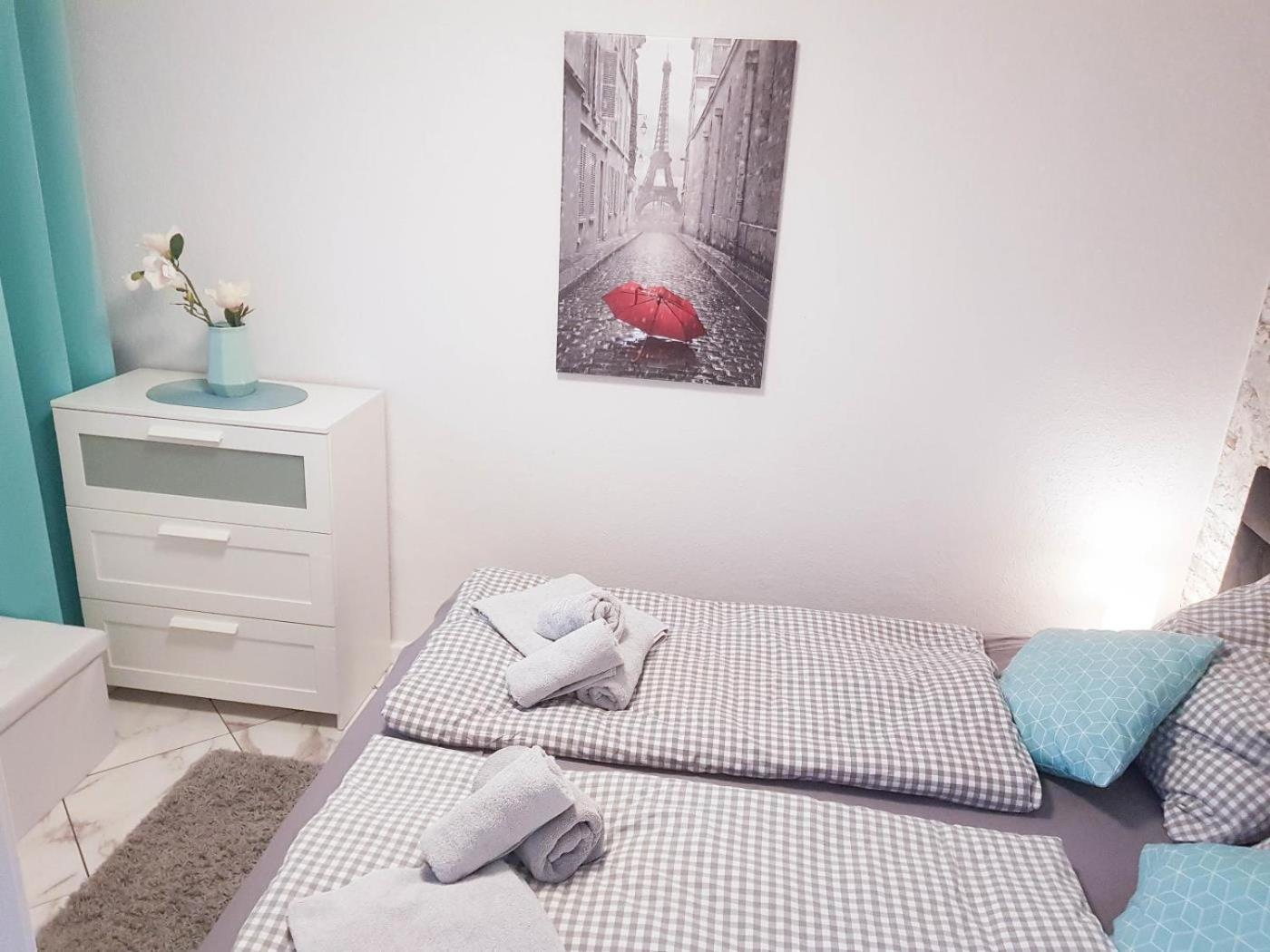 Ferienhaus Ellie ฮัฟฟ์ครูก ภายนอก รูปภาพ
